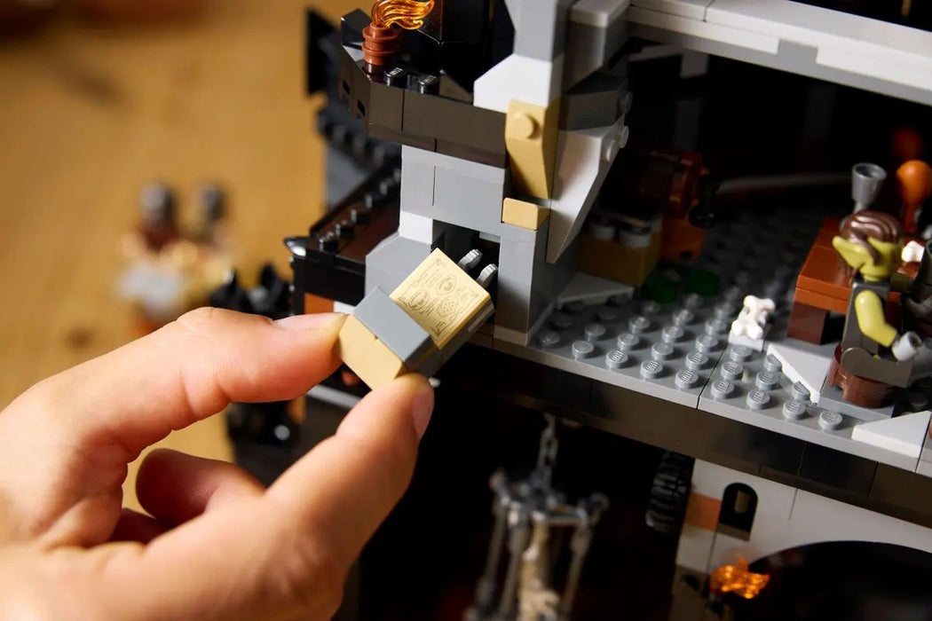 LEGO ICONS 10333 The Lord of the Rings: Barad-dûr