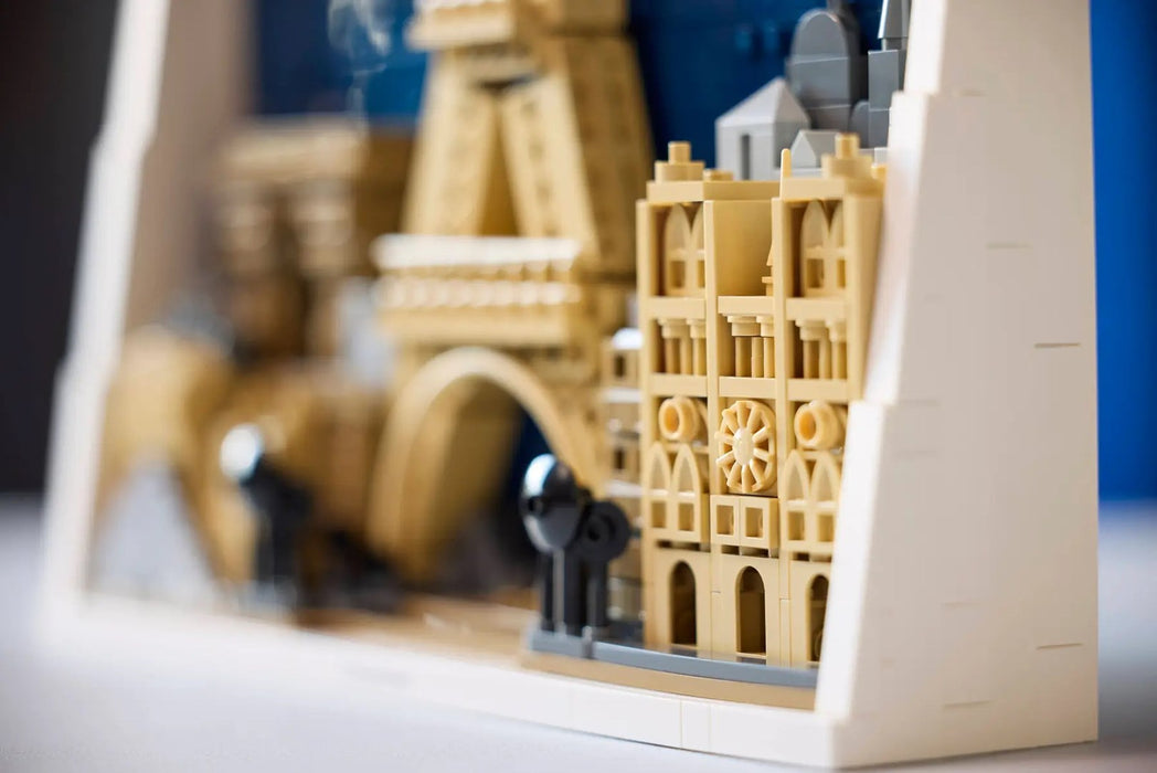 LEGO ARCHITECTURE 21064 Paris – City of Love
