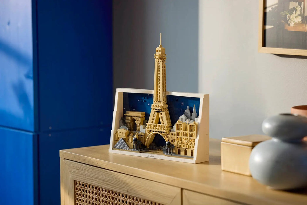 LEGO ARCHITECTURE 21064 Paris – City of Love