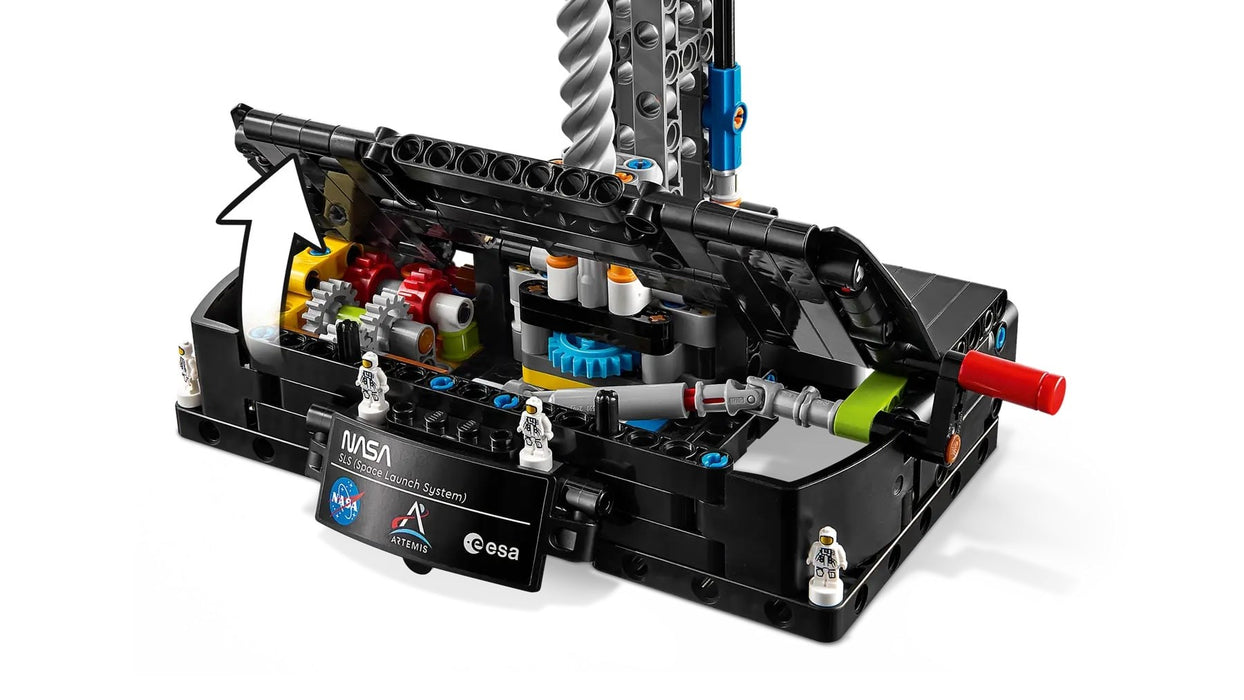 LEGO TECHNIC 42221 NASA Artemis Space Launch System Rocket