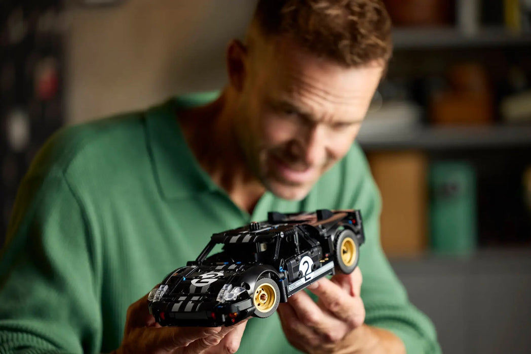 LEGO TECHNIC 42223 1966 Ford GT40 MKII Race Car