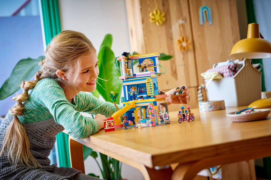 LEGO FRIENDS 42689 Heartlake City Friends Club House