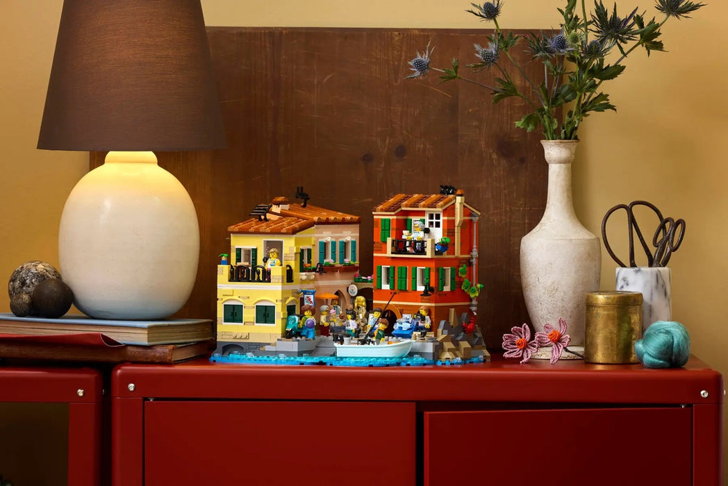 LEGO IDEAS 21359 Italian Riviera