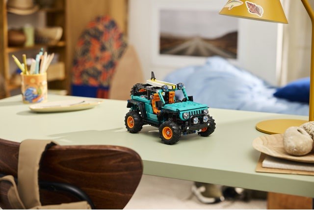 LEGO TECHNIC 42227 Jeep Wrangler Rubicon SUV