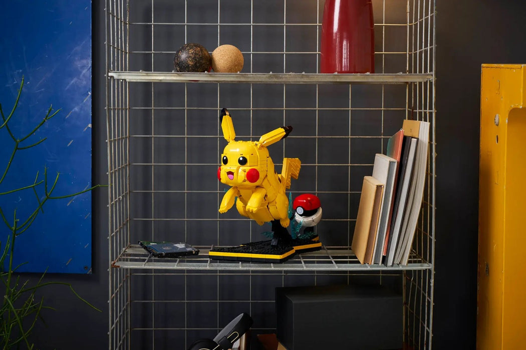 LEGO POKÉMON 72152 Pikachu and Pokéball