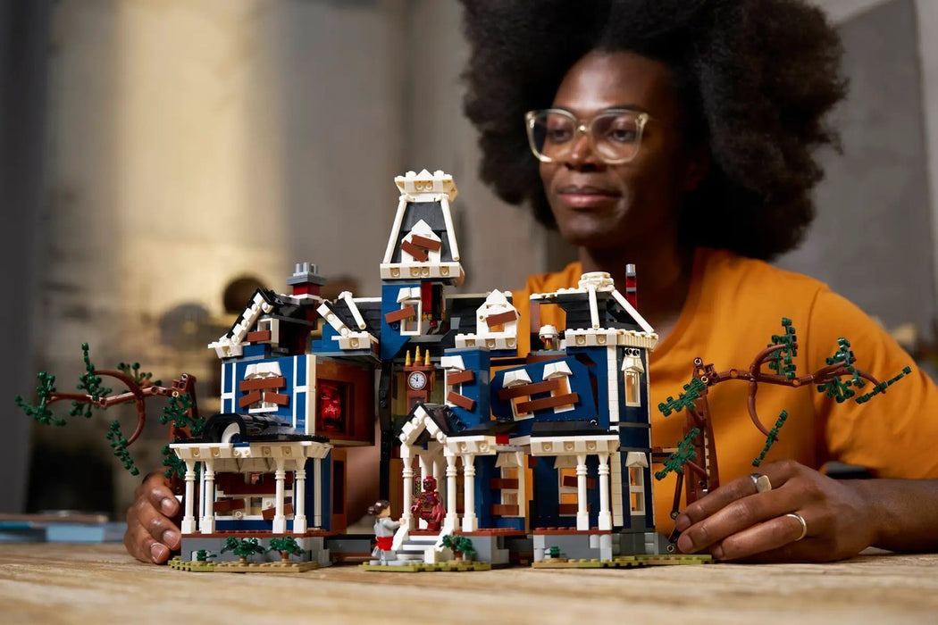 LEGO ICONS 11370 Stranger Things: The Creel House