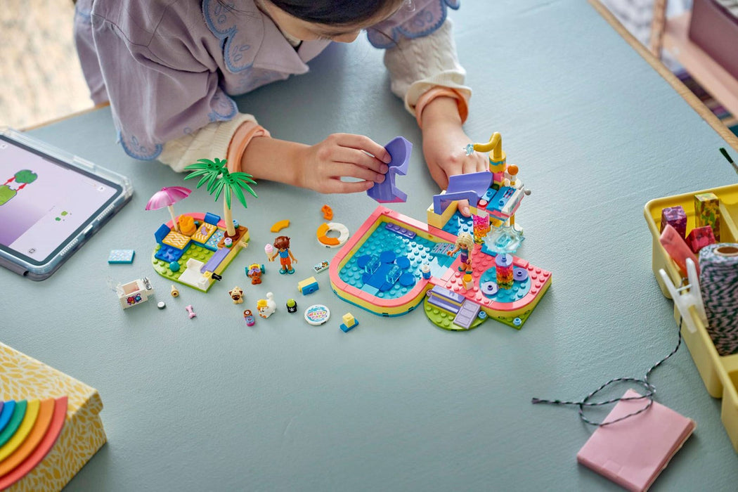 LEGO FRIENDS 42676 Fun Water Park Day
