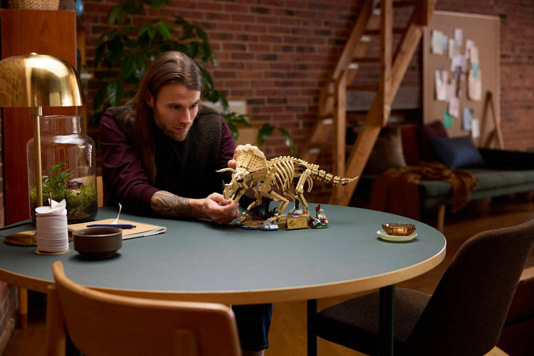 LEGO JURASSIC WORLD 77985 Dinosaur Fossils: Triceratops