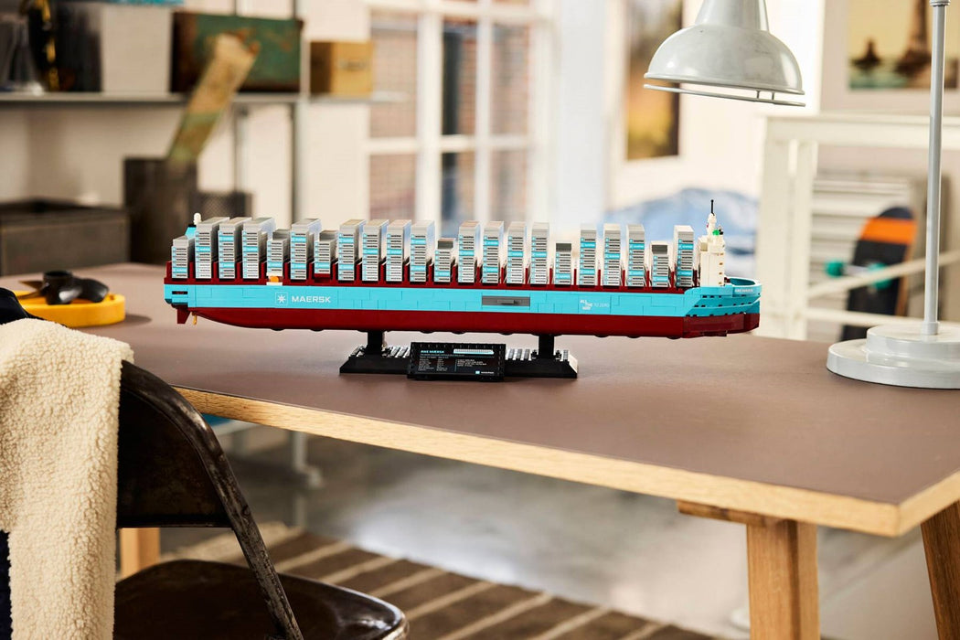 LEGO 40955 Maersk Dual-Fuel Container Vessel