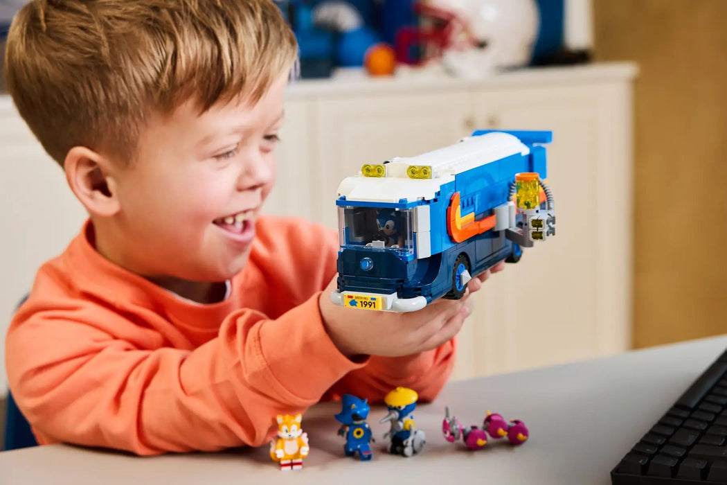 Construction set Lego 77006 Team Sonic Command Truck 747 Pieces