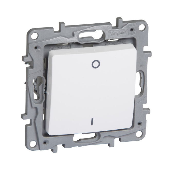 TWO-POLE SWITCH 16A NILOE LEGRAND - WHITE