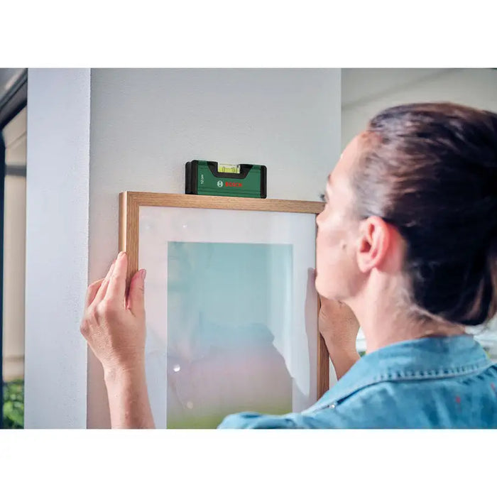 LEVEL 12 CM BOSCH - Измервателни инструменти<<<Ръчни инструменти<<<Инструменти и железария<<<Praktiker