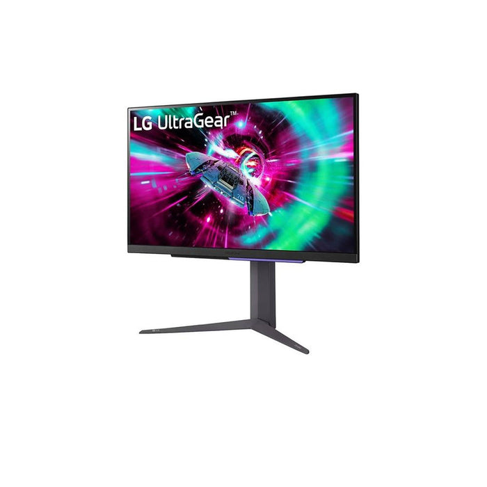 LG 27GR93U-B, 27", UltraGear IPS 1ms, AG, UHD 4K (3840x2160), 144Hz, HDR 400, 1000:1, 400cd/m2, DCI-P3 95%, USB3.0 (1up/2down), VRR, AMD Free-sync, NVIDIA G-Sync, HDMI, DisplayPort, Height Adjustable, Pivot, Tilt, Headphone Out, Black