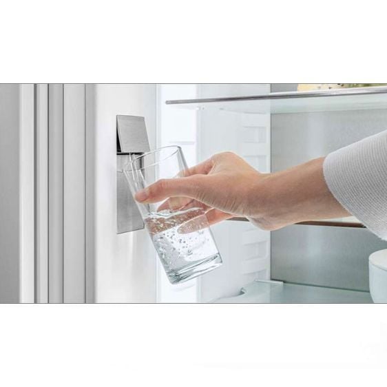 Built-in refrigerator LIEBHERR IRBci 5180 Peak BioFresh, 296 l, Dispenser, 177 cm