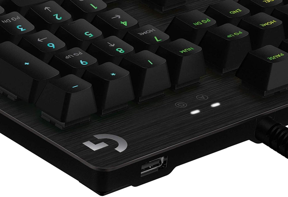 Logitech G512 Keyboard, GX Blue Clicky, Lightsync RGB, USB Passthrough Data/Power, Alumium Alloy, Game Mode, Black Carbon