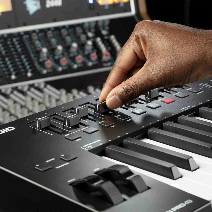 M-AUDIO Oxygen Pro 49 MIDI keyboard 49 keys USB
