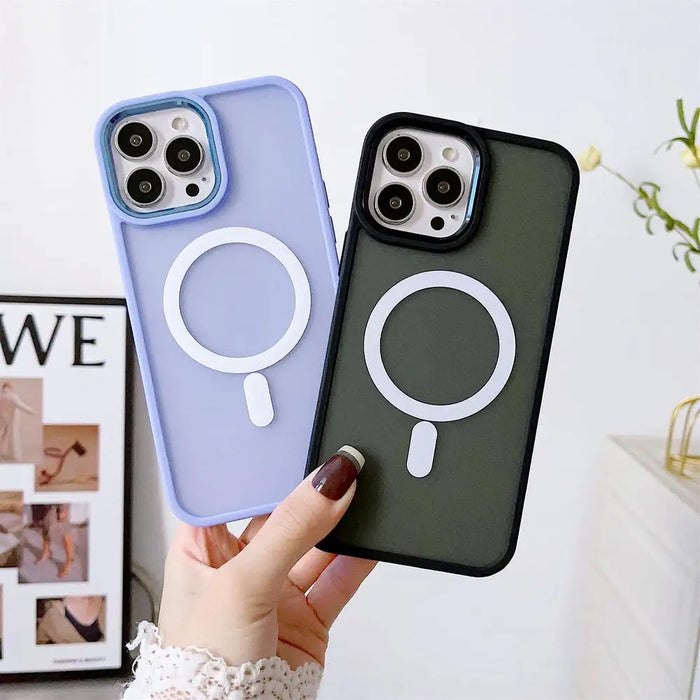 Magnetic Color Matte Case for iPhone 15 Plus - Burgundy - Cell phone cases and covers<<<HurtelXML