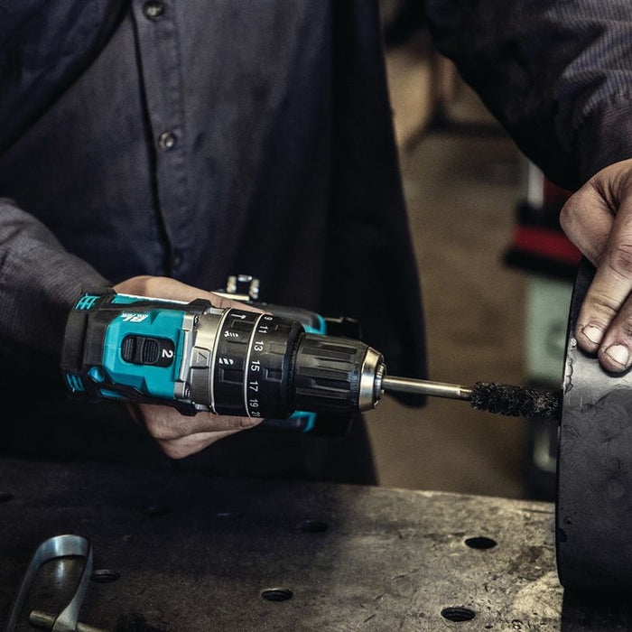 BATTERY BRUSHLESS IMPACT DRILL MAKITA HP002GA201 40 V, 64.00 nm, NUMBER OF BATTERIES 2, 2.00 Ah, SUITCASE