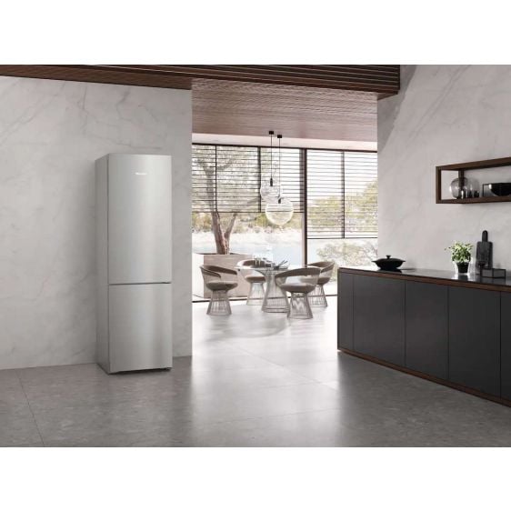 Refrigerator with freezer MIELE KFN 4395 CD