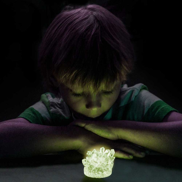 STEM National Geographic Glow-in-the-Dark Crystals Lab
