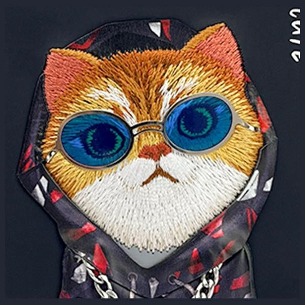 Nimmy Glasses Cool Cat case for iPhone 15 - black