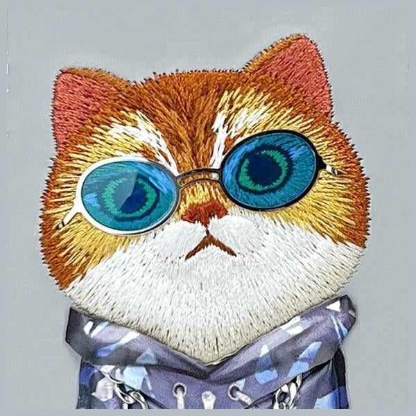 Nimmy Glasses Cool Cat iPhone 15 Case - Gray