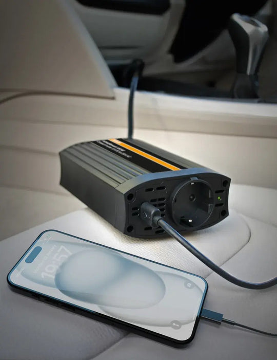 SINGLE-PHASE CURRENT INVERTER OEINVU150 POWERINVERT 12V DC 150W WITH ONE CONTACT OSRAM