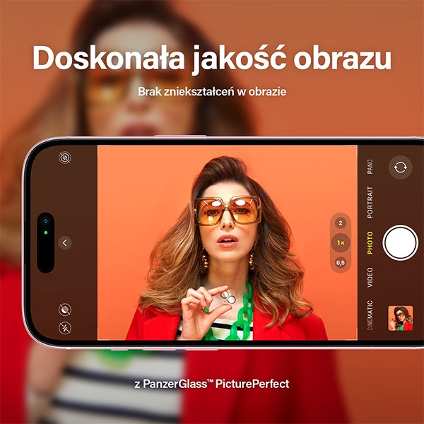 PanzerGlass Picture Perfect camera protection for iPhone 15 / 15 Plus - with black frame