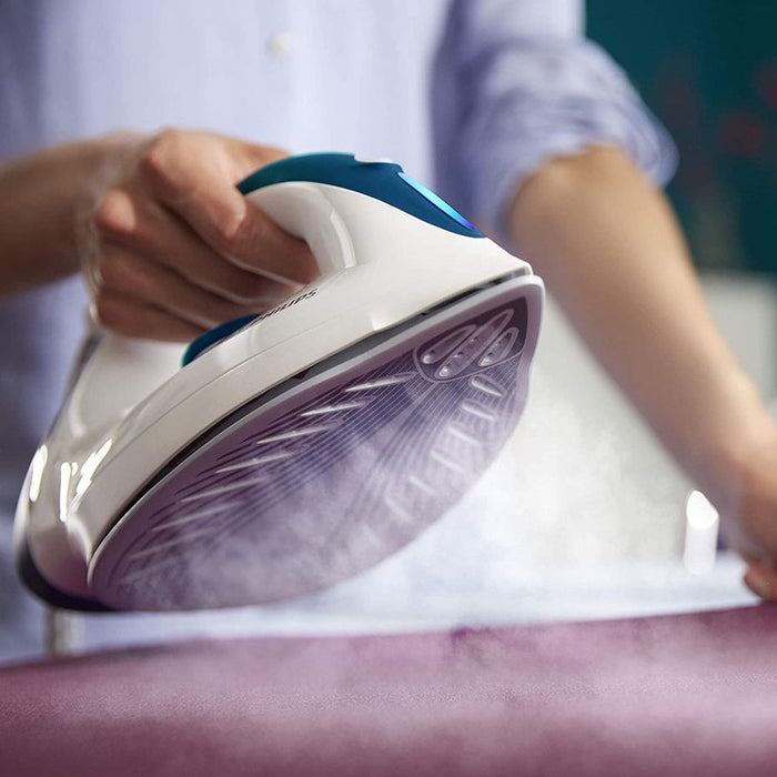 Ironing center PHILIPS Fastcare Compact GC6722/20 2400 W, 5.2 bar, 1500.0 ml