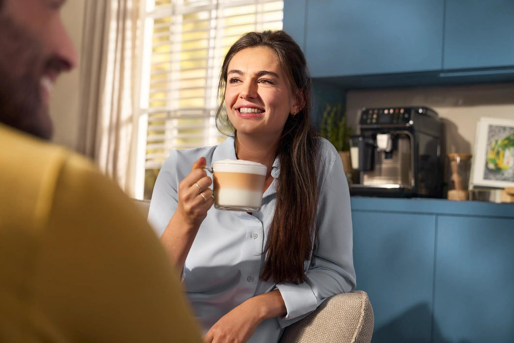 Philips Series 2200 EP2230/10 coffee maker Fully-auto Espresso machine 1.8 L