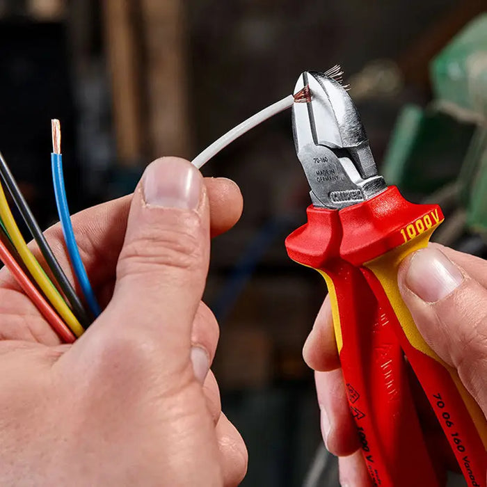 Pliers KNIPEX CUTTERS 160 VDE - Клещи<<<Ръчни инструменти<<<Инструменти и железария<<<Praktiker