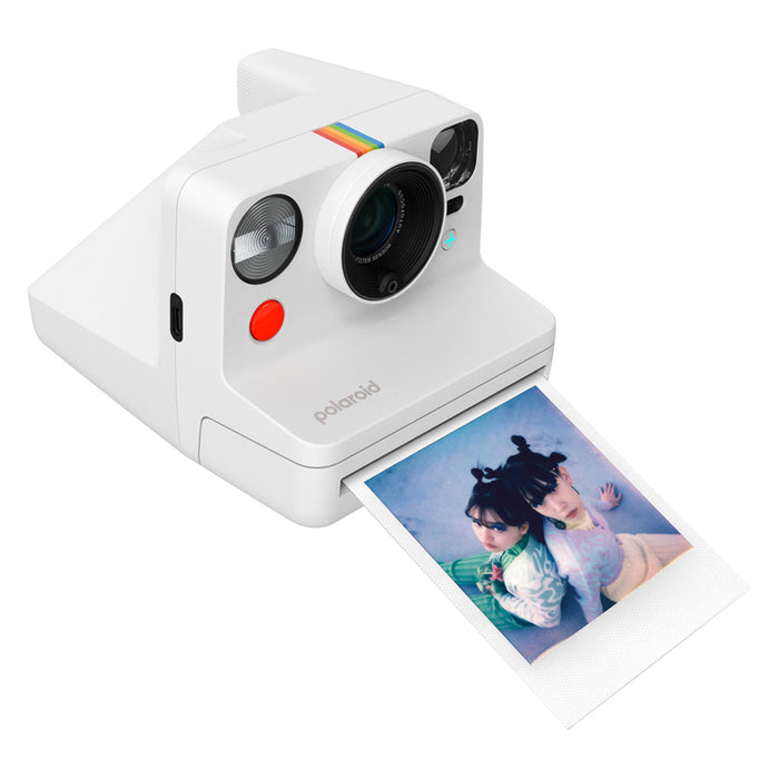POLAROID NOW+ GEN 3 WHITE BUNDLE instant camera