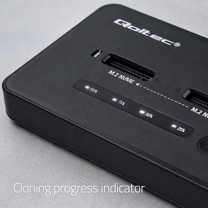 Qoltec 52366 M.2 NVMe SSD Docking Station | PCIe | USB-C | 20 Gb/s | DUAL 2 x 8TB | Offline cloning