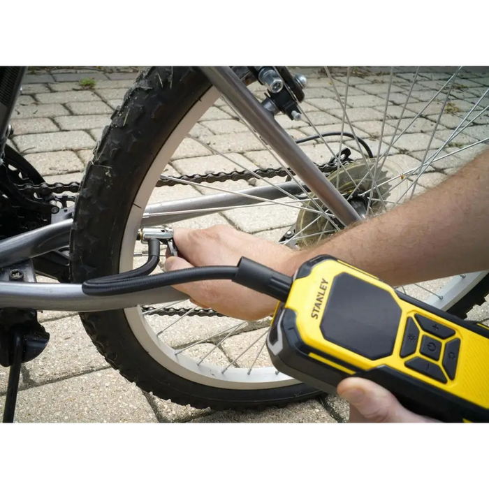 Rechargeable compressor 12V SXIF0101 STANLEY - CompressorsNAK-KOM<<<Cordless toolsNAK<<<ActionPL