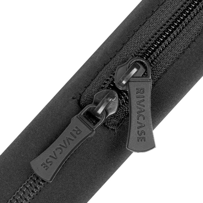 Rivacase 5224 39.6 cm (15.6") Sleeve case Black