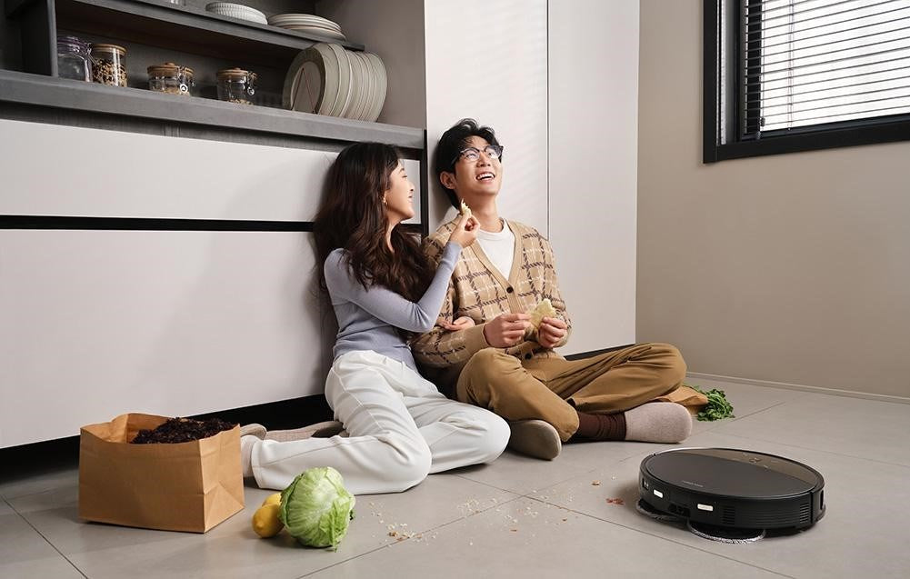 Roborock Saros 10R Robot Vacuum Cleaner Black EU