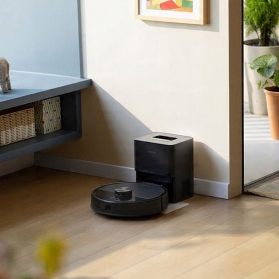 Roborock Q7 TF+ robot vacuum cleaner, black