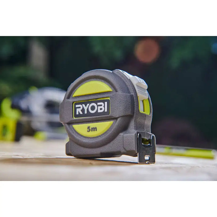 ROLLER 5M X 25MM RYOBI RTM5M - Измервателни инструменти<<<Ръчни инструменти<<<Инструменти и железария<<<Praktiker