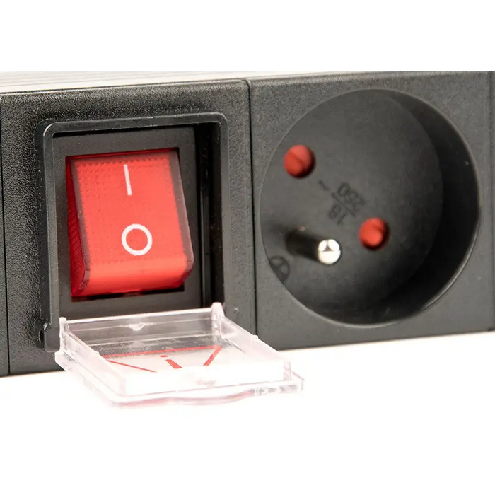 Schuko 19’’ 8 Way Multi-socket Adapter with On / Off Switch GEMBIRD EG-PDU-014-F (3 m) - RACK power
