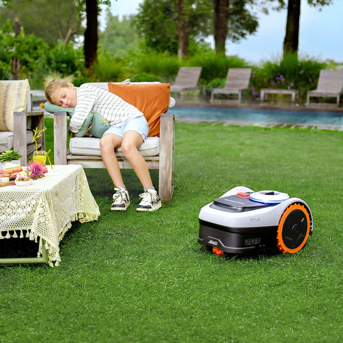 CORDLESS ROBOT MOWER SEGWAY i208E AWD 21.6 V, 5.10 Ah, CUTTING WIDTH 18.00 cm, 800 m²