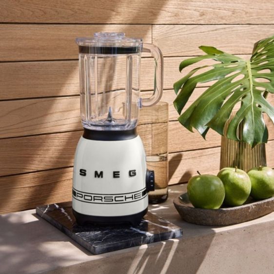 Blender SMEG BLF03PCWEU, 1.5 l jug, 800 W, Porsche Carrara White