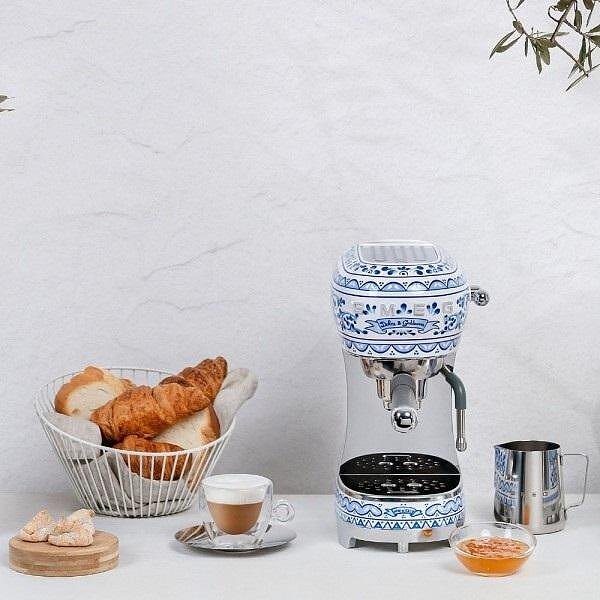 SMEG ECF02DGBEU Dolce & Gabbana Coffee Machine