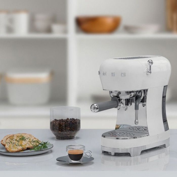 Coffee machine SMEG ECF02WHEU, White
