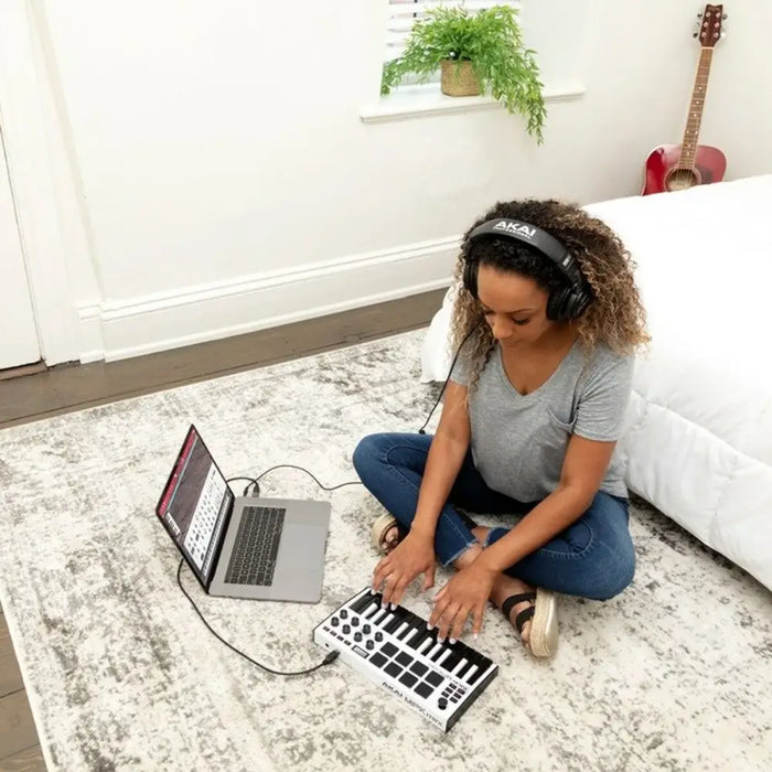 Sound Controller Akai MPK Mini MK3 - Видео и Домашно Кино<<<Електроника Звук<<<Компютри|