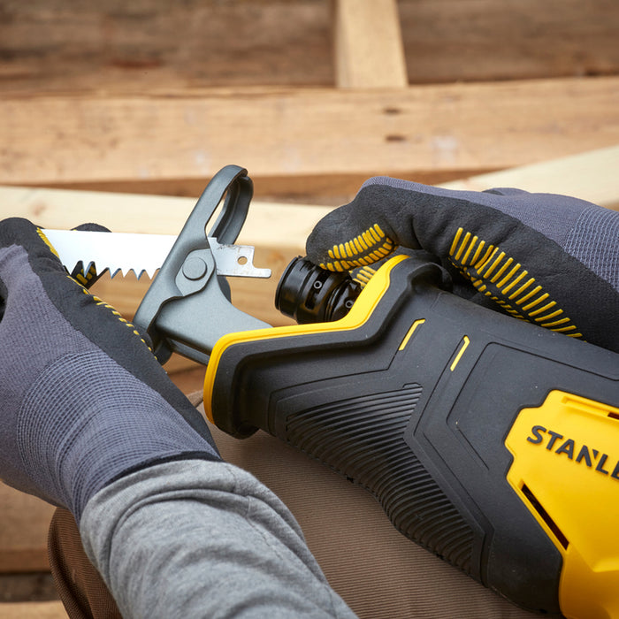 CORDLESS SABER SAW STANLEY SFMCS300D2K-QW