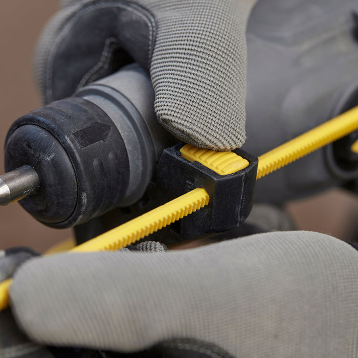 STANLEY SFMCH900M22-QW CORDLESS BRUSHLESS PUNCH 18 V, 2.00 J, SDS PLUS, NUMBER OF BATTERIES 2, 4.00 Ah, CASE