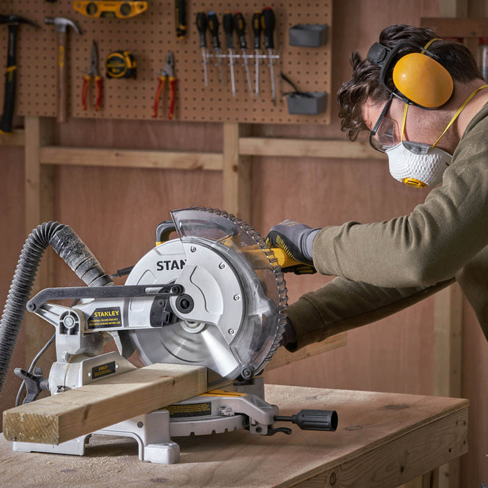 STANLEY SM1650-QS BENCH CIRCULAR SAW