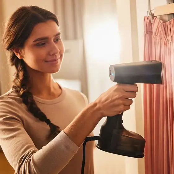 Steam ironing device BRAUN QuickStyle 7 Garment steamer GS7077BK Black/copper - Уреди за гладене с пара<<<Уреди за