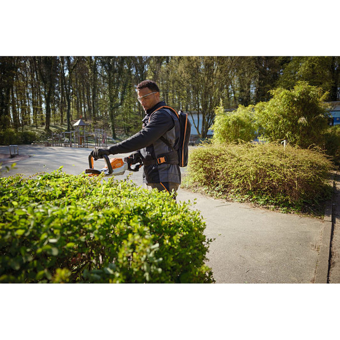 STIHL HSA 130.0 R 36 V CORDLESS HEDGE TRIMMER, 75 cm, BLADE PITCH 38 mm