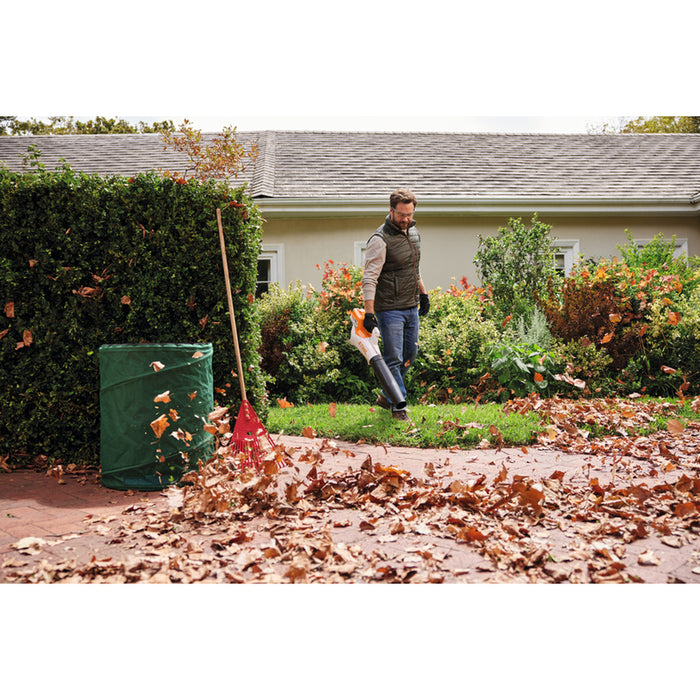 BATTERY Broom STIHL BGA 50 36 V, NUMBER OF BATTERIES 1, 4.00 Ah, MAXIMUM BLOWING SPEED 198 km/h
